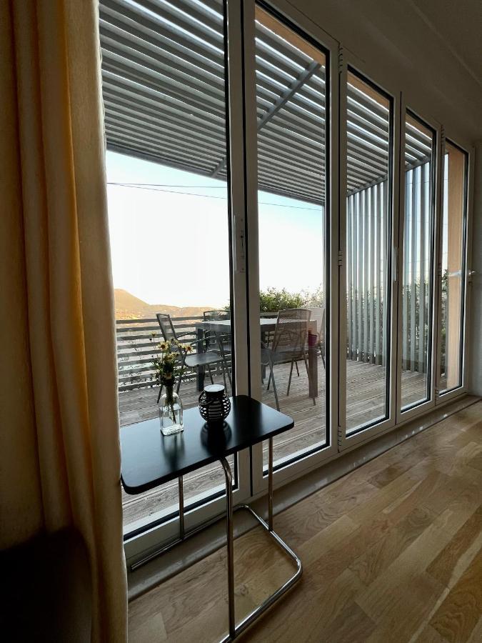 Tzavelitiko Home Himare Esterno foto