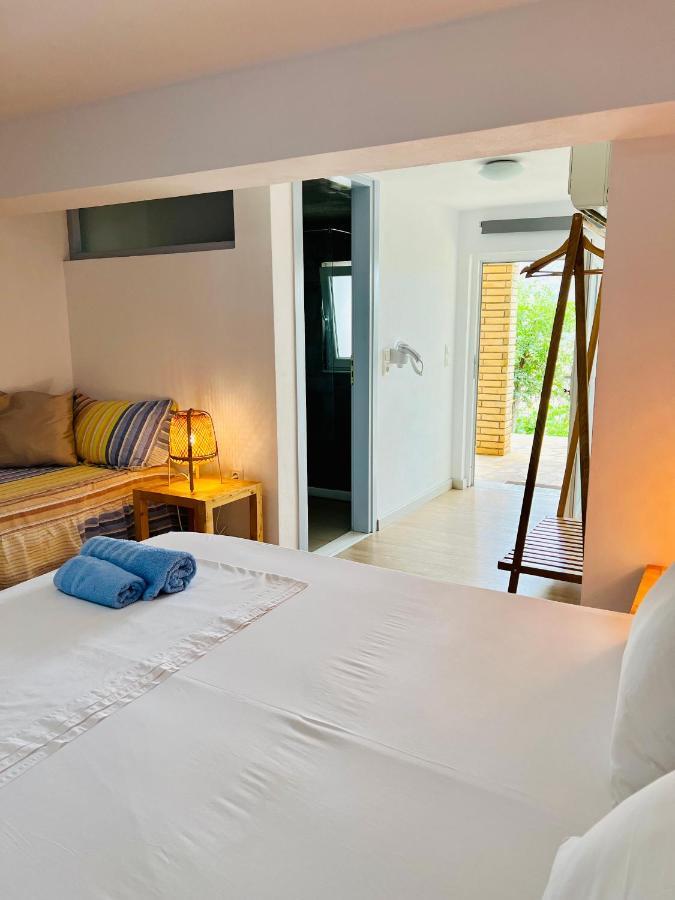 Tzavelitiko Home Himare Esterno foto