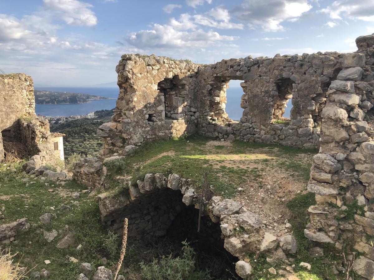 Tzavelitiko Home Himare Esterno foto