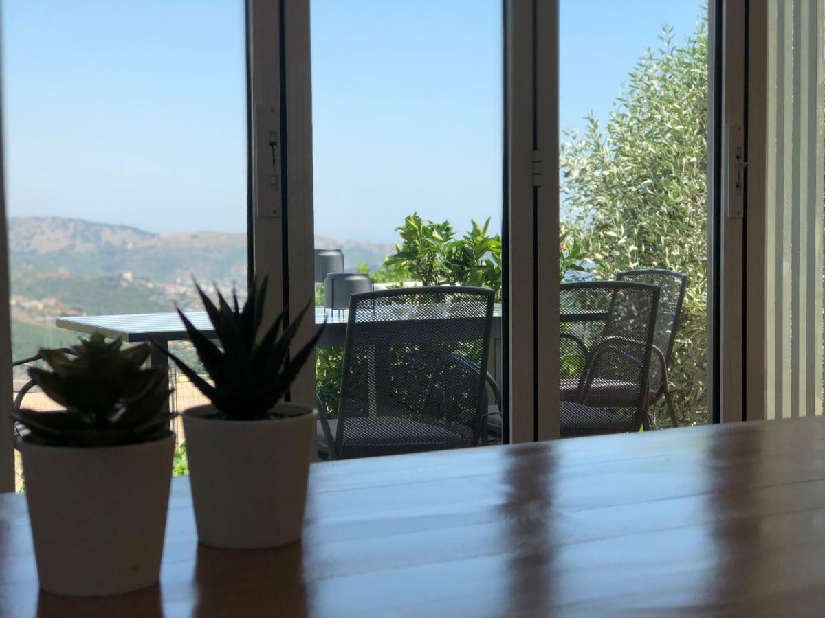 Tzavelitiko Home Himare Esterno foto
